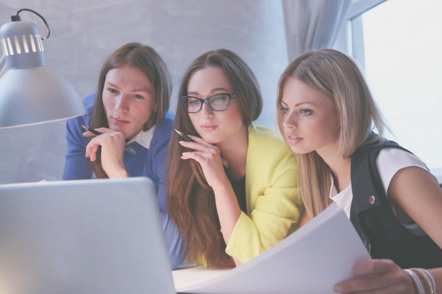 Equipo de atención al cliente de evolrentiq